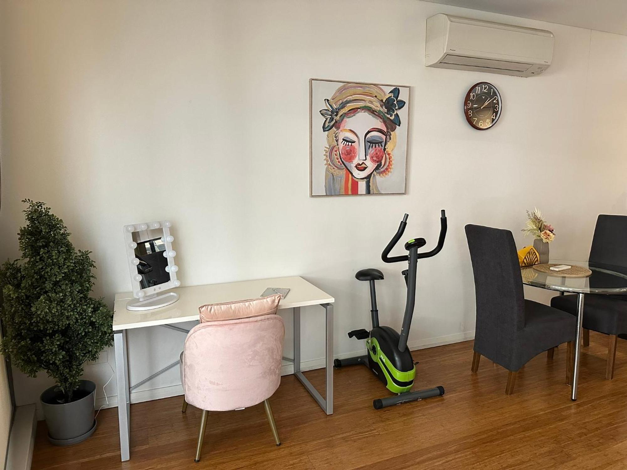 Stylish 1 Bedroom Best Location Sidney Exterior foto